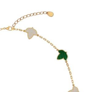 Collar AKA 10 Ivy Malachite Chapado en Oro de 24K para Mujer, Elegante Joyería de Moda con Hoja de Hiedra en Verde y Dorado, Colgante de Lujo - Product Image 3