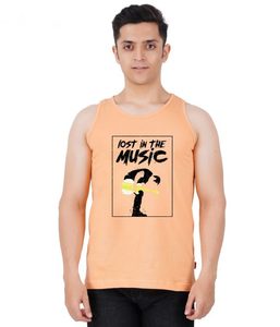 เสื้อกล้ามผู้ชายสีส้ม แบบเรียบ ทรงสปอร์ต ระบายอากาศได้ดี ผ้าฝ้าย คอกลม พิมพ์ลาย Lost in the Music - Product Image 5