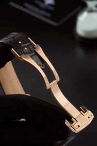 นาฬิกาอัตโนมัติสำหรับผู้ชาย Alexander Ferros 9261R-08 หน้าปัดแซฟไฟร์ สายหนัง ตัวเรือนสแตนเลสสตีล ระบบกลไก Miyota กันน้ำ - Product Image 2