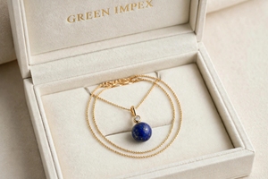 Collier Pendentif Minimaliste Personnalisé en Lapis Lazuli Naturel et Zircon, 16mm, en Laiton Plaqué Or, Argent ou Or Rose, Vente en Gros - Product Image 3