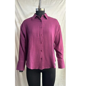 Blusa Elegante Vintage con Cuello y Manga Larga, Ajuste Cómodo, Compre Directamente del Proveedor a Precio de Mayoreo - Product Image 1