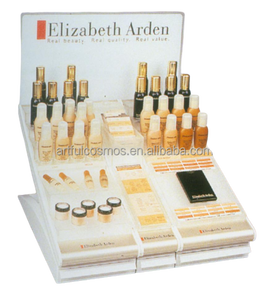 Exhibidor de Cosméticos Acrílico de Diseño Moderno y Vitrina Hecha de Metal, Vidrio, Madera y Plástico - Product Image 4