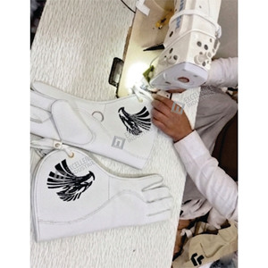 Guantes de Cetrería Hechos a Medida con Diseño Personalizado, Material de Cuero Completo, Guantes para Halcón y Accesorios de Caza Hechos en Pakistán - Product Image 4