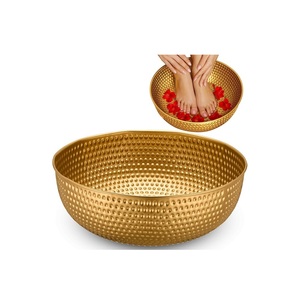 Bol décoratif en laiton pour pédicure, petit format, idéal pour servir des fruits secs, des collations et la décoration de table. - Product Image 1