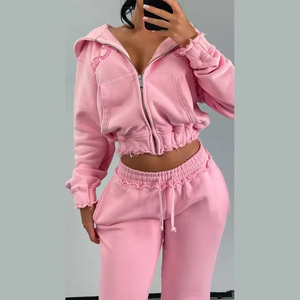 ชุดเซ็ตฮู้ดดี้ซิปแบบครอป กางเกงวอร์มขายาว ชุดวอร์มสั่งทำพิเศษ ชุดวอร์มสไตล์วินเทจปักลายขาดๆ ชุดจ็อกเกอร์สตรีทแวร์ ชุดวอร์มผู้หญิง - Product Image 4