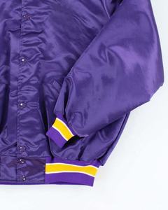 แจ็คเก็ตเบสบอลปักลายตัวอักษรแบบวาร์ซิตี้ ผ้าซาตินคุณภาพสูง ปี 2026 ขายส่ง ไซส์ใหญ่ ดีไซน์สองด้าน ใส่ได้ทั้งด้านหน้าและด้านหลัง สำหรับฤดูหนาว - Product Image 5