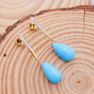 Boucles d'oreilles pendantes en or massif 18 carats avec turquoise naturelle en forme de larme |   Bijou fin avec accent diamanté, cadeau pour femme - Product Image 1