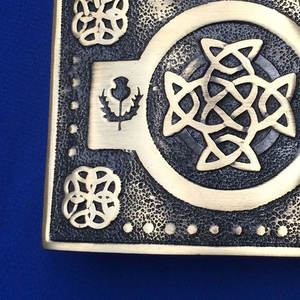 Hebilla de cinturón tradicional escocesa Highland con nudo celta, acabado antiguo, hebillas de cinturón con diseño celta en espiral, venta al por mayor de artículos antiguos - Product Image 4