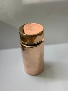 Botella de agua de cobre martillado con tapa, diseño minimalista, recipiente portátil de cobre martillado, botella de hidratación estética. - Product Image 1