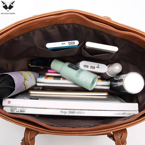 Sac fourre-tout tendance pour femme, fait main, durable, design élégant, parfait pour le bureau, les courses, les essentiels quotidiens, en PU, toutes saisons - Product Image 4