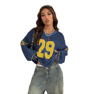 Venta al por mayor de camisetas de malla tejida personalizadas para mujer, estilo oversize, manga larga, con estampado de números, ropa urbana, proveedor OEM ODM - Product Image 1