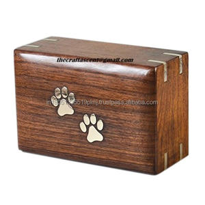 Caja de urna de madera personalizada al por mayor con pata de latón urnas de cremación de madera hechas a mano con incrustaciones de mascotas y suministros funerarios para cenizas de mascotas - Product Image 2