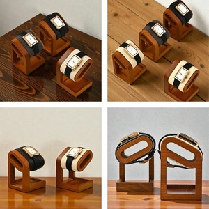 Soporte de Madera Geométrico de Lujo para Reloj, Moderno y Minimalista, para un Solo Reloj, con Acabado Premium en Nogal - Product Image 5