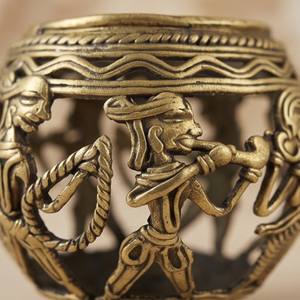 Support de bougie chauffe-plat Dhokra en laiton, mini, festif, fait main, style tribal, en métal, pour la danse, décoration traditionnelle indienne pour la maison - Product Image 6
