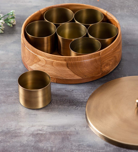 Boîte à épices en bois de manguier avec couvercle en laiton, artisanale, Masala Dabba, organisateur de rangement pour épices de cuisine, récipient traditionnel pour assaisonnements - Product Image 4