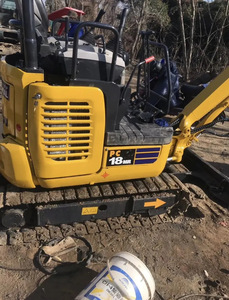 Mini-excavatrice sur chenilles Komatsu PC18MR, 1,8 tonne, excavatrice compacte hydraulique d'occasion pour travaux agricoles et de construction - Product Image 4