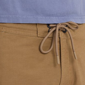 Shorts Bermuda Marron pour Homme, Couleur Unie, Logo Avant, Taille Mi-Haute, Fermeture à Cordon, Style Décontracté, Polyester, Séchage Rapide, Respirant - Product Image 2
