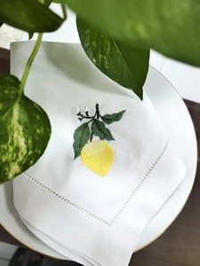Serviette en coton brodée personnalisée, style classique, motif citron, délavage à la pierre, ourlet festonné, 60x60cm, faite à la main, réutilisable, lavable en machine, vente en gros - Product Image 4