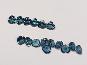 โทแพซสีน้ำเงินลอนดอนธรรมชาติ 7 มม. รูปหัวใจ มีร่อง คุณภาพสูง เกรดพรีเมียม ขายส่งราคาถูก สำหรับทำเครื่องประดับ - Product Image 3