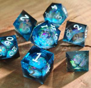 Ensemble de dés en résine prêt à l'emploi avec boîte, dés polyédriques en résine personnalisés pour les jeux de rôle sur table Dungeons and Dragons, dés de jeu en gros - Product Image 1