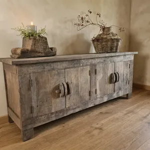 Buffet en bois vieilli à quatre portes, style rustique campagnard, finition patinée, meuble de rangement pour salon - Product Image 5
