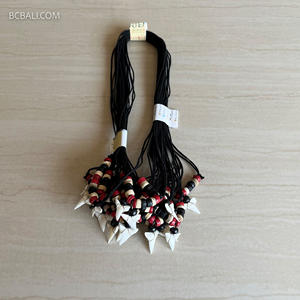 Collar de hueso hecho a mano de alta calidad - Product Image 3