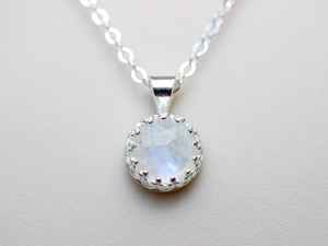 Collar de Plata de Ley con Piedra Lunar Arcoíris, Gema Natural, Joyería Minimalista para Mujer, Hecho a Mano, Proveedor Mayorista - Product Image 2