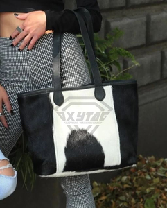 Bolso Tote de Cuero con Pelo de Vaca, Estampado de Vaca Blanco y Negro, Bolso de Hombro para Mujer, Accesorio de Moda para las Cuatro Estaciones, Precio Económico - Product Image 2
