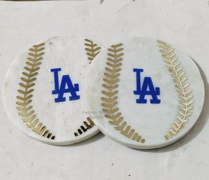 Dessous de verre en marbre incrusté de laiton fabriqués à la main Sous-verres en pierre uniques pour bureau à domicile Accessoires de décoration de table de bar élégants-Los - Product Image 1