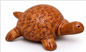 Hand Carved Traditional Wooden Turtle Statue <b>Figurine</b> Decorative Ornament for Tabletop Home Office and <b>Garden</b> Outdoor Use - Product Image 2