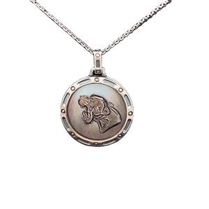 Colgante de Perro en Plata de Ley 925 |   Nácar Negro Natural |   Joyería Fina Personalizada para Hombre OEM |   Cantidad mínima de pedido: 1 pieza - Product Image 1