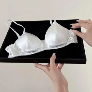 Ensembles de soutien-gorge et culottes en dentelle avec logo personnalisé, lingerie sexy pour femmes de haute qualité - Product Image 3