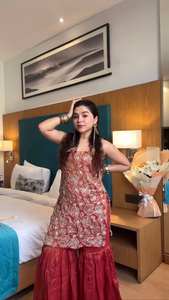 Elegante Conjunto de Vestido Cultural Sharara con Dupatta, con Diseño Artístico para Mujer, Atractivo para Fiestas y Bodas, al por Mayor - Product Image 4