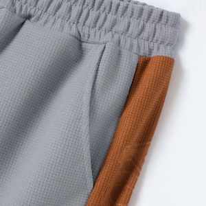 ชุดเซ็ตสองชิ้นแฟชั่นใหม่สำหรับผู้ชาย เสื้อโปโลแขนสั้นคอปกพับได้ และกางเกงขาสั้น ชุดลำลองฤดูร้อนแบบสองชิ้น - Product Image 6