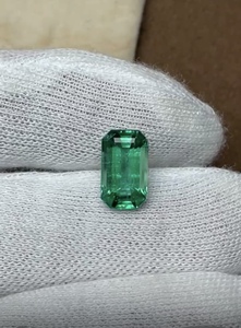 พลอยมรกตทรงแปดเหลี่ยมสีเขียวเข้มคุณภาพสูงสไตล์แซมเบียสำหรับเครื่องประดับชั้นดี - Product Image 2