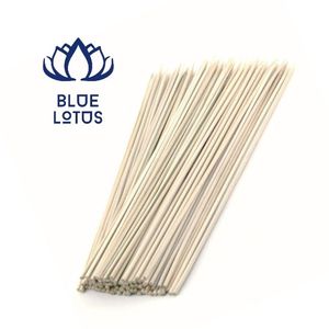 Disponible: Pinchos de Bambú Sostenibles para Uso Alimentario, Utilizados en Procesamiento de Alimentos, Asado y Distribución de Exportación, Artículo Premium - Product Image 1