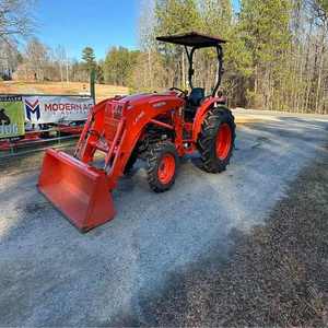 Tractor Diésel Compacto Kubota BX25D 4x4 de Alta Calidad con Cargador Frontal, Retroexcavadora Trasera, Bomba Central, Motor y Caja de Cambios - ¡Oferta Especial! - Product Image 3