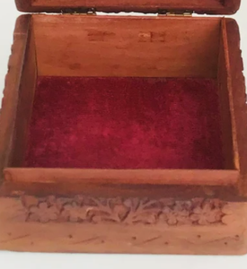 Boîte à bijoux carrée en bois personnalisée, sculptée à la main, motif floral, étui de rangement décoratif vintage, coffre à souvenirs, organisateur de bagues, vente en gros - Product Image 5
