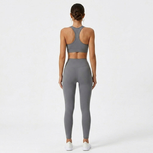 Ensemble 2 pièces de sport pour femme : Haut de yoga dos nageur et Legging taille haute, séchage rapide, couleur unie, soutien-gorge de sport intégré, pantalon de compression en polyester 2 - Product Image 4