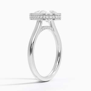 Anillo de compromiso con moissanita de 2 quilates con corte de pera y engaste de bisel, anillo solitario nupcial con pavé - Product Image 4