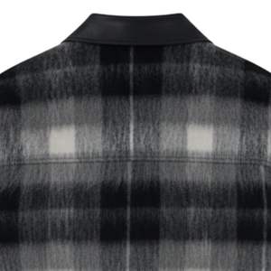 Chaqueta a Cuadros con Cuello en Contraste para Hombre en Blanco y Negro con Cierre de Cremallera de Diseño Elegante y Tela de Alta Calidad - Product Image 4