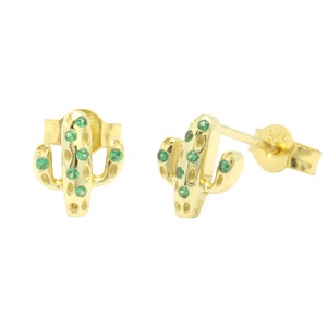 Boucles d'oreilles clous en argent sterling 925 plaqué or 4 couches avec zircon vert, bijoux tendance - Product Image 2