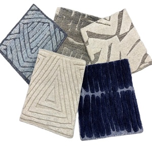 Tapis vintage en laine NZ naturelle, nouveau, fait à la main, personnalisé, lavable et authentique, maroc, Beni, auxiliaire, accessoire de sol en azalal, Berber - Product Image 1