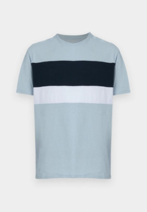 T-shirt Adaptatif Personnalisé pour Hommes, à Manches Courtes, Facilement Détachable, pour Prothèses, Vêtement Médical, Fabricant OEM ODM en Gros - Product Image 4