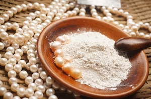Fournir en vrac de la poudre d'extrait de perle pure raffinée de haute qualité de perle naturelle aux entreprises de cosmétiques pour les vacances de l'industrie de la beauté - Product Image 3