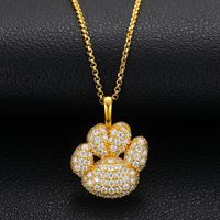 Collier pendentif patte de chien plaqué or avec moissanite sertie pour cadeau de fête