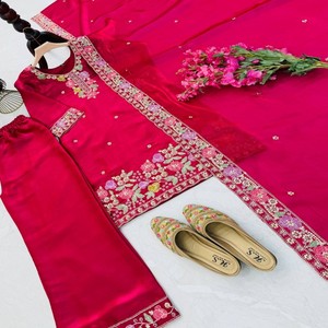 Conjunto Kurti Palazzo Bordado para Mujer VASTRA COTTAGE con Dupatta, Adorno de Lentejuelas, Cuello Redondo, Traje Festivo para Fiestas - Product Image 3