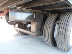 Tracteur routier diesel 6x4 à transmission manuelle, poids lourd, pour la logistique professionnelle et le transport de marchandises - Product Image 2