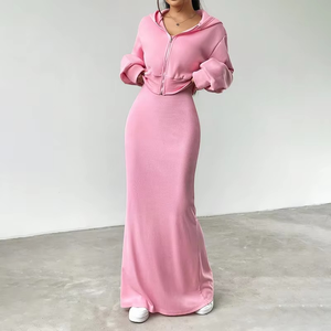 Robe longue à capuche zippée rose pour femme, ensemble deux pièces décontracté en coton et élasthanne à manches longues de couleur unie, style printemps - Product Image 1