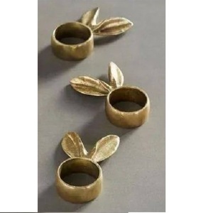 Nouvel arrivage : Anneau de serviette en métal au design élégant et luxueux, finition plaquée cuivre, pour une utilisation élégante lors des repas. - Product Image 6